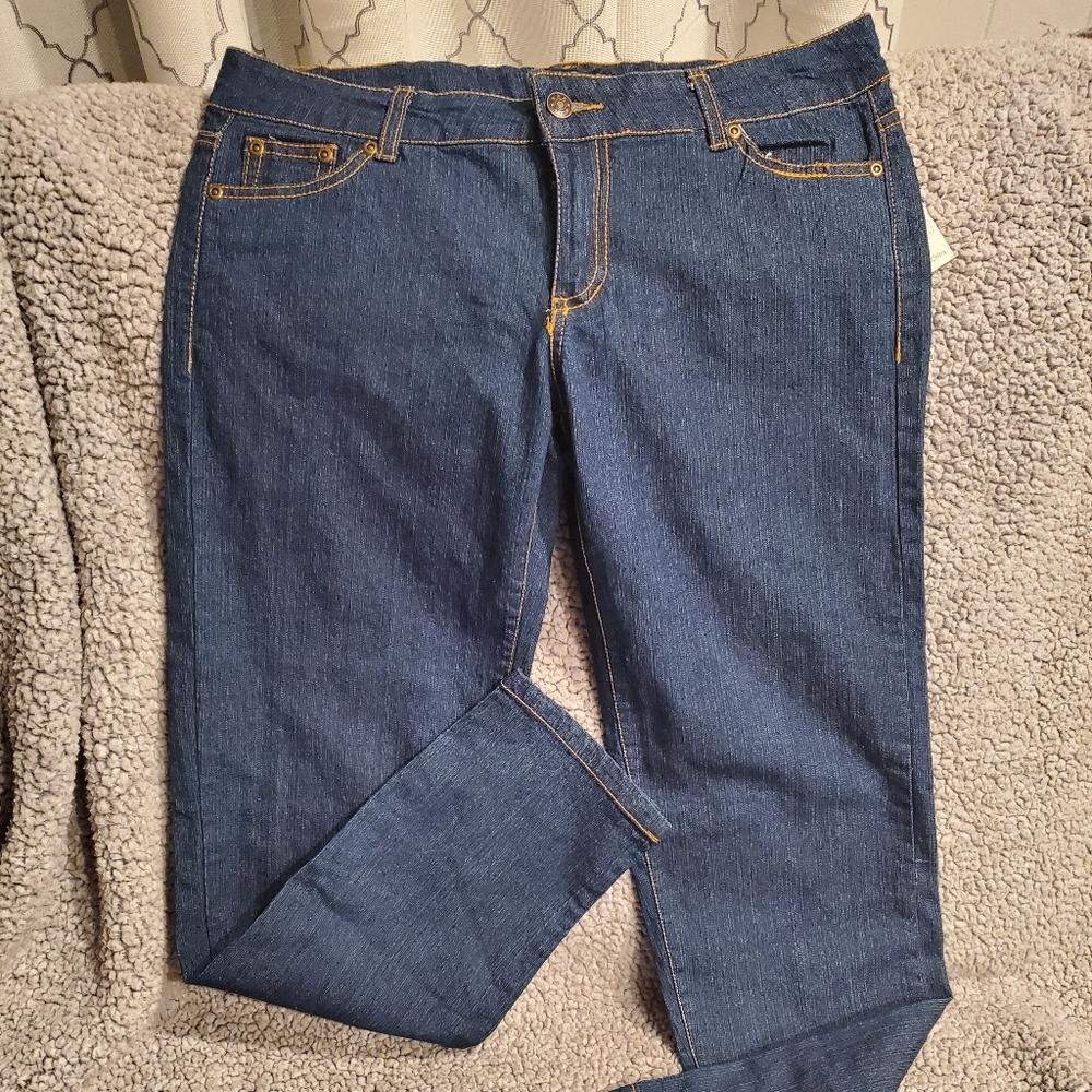 NWT Jealousy Stretch Straight Leg Jeans Size 7 B7